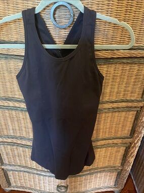 Montiel Black Activewear Tank Top